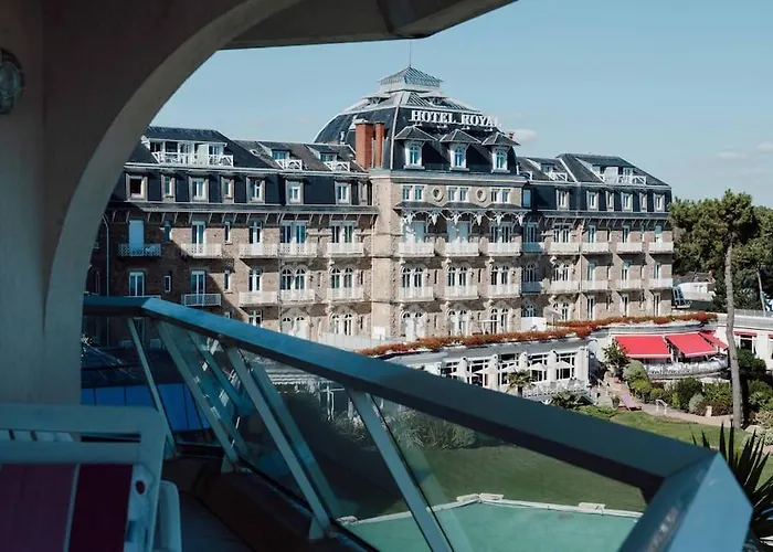 T3 Standing 4eme Etage Casino 7 Pers *